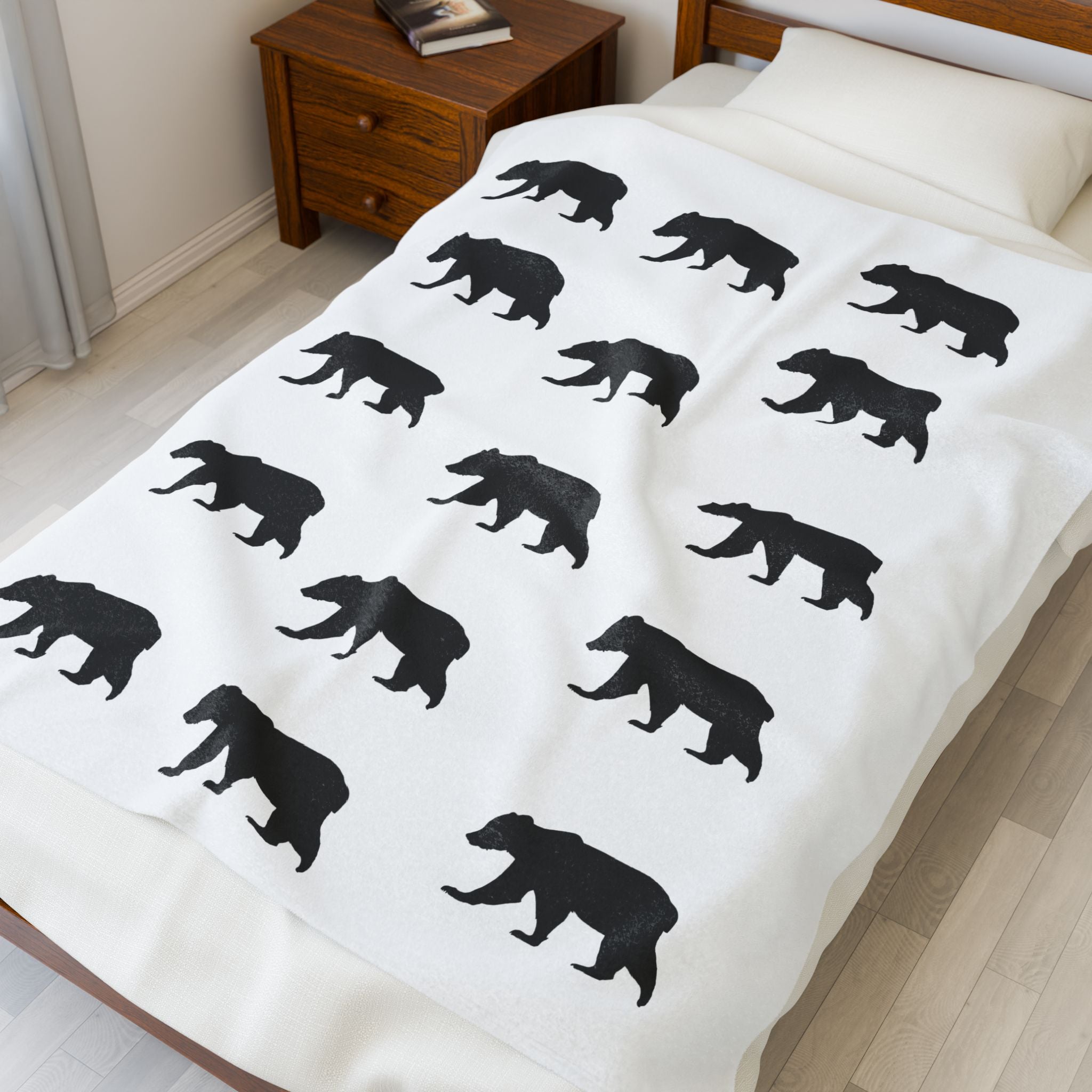 Bear Silhouette Velveteen Plush Blanket — Cozy Cabin Throw for Nature Lovers
