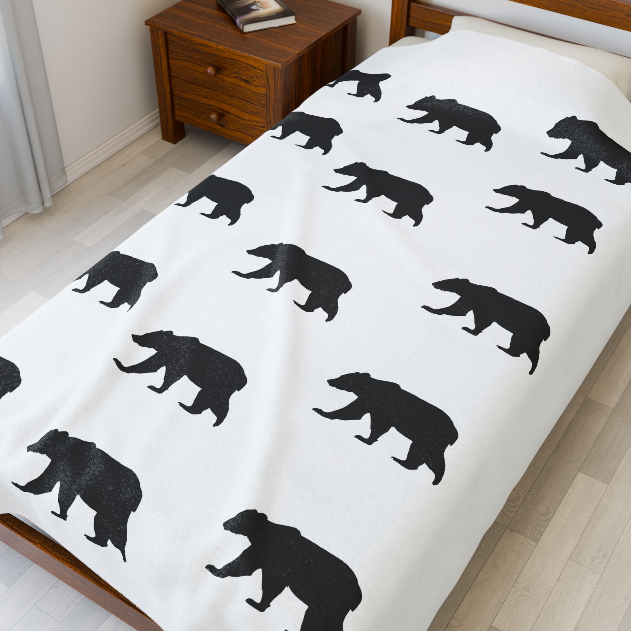 Bear Silhouette Velveteen Plush Blanket — Cozy Cabin Throw for Nature Lovers
